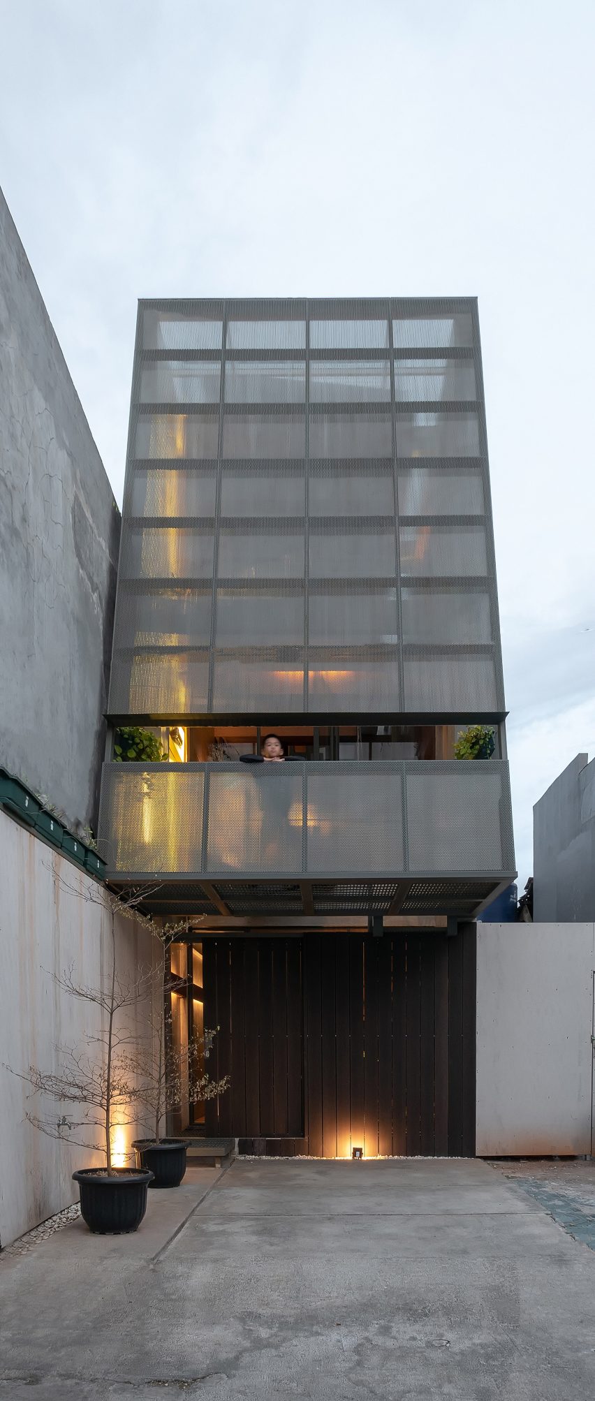 3500 Millimetre House by Ago Architects
