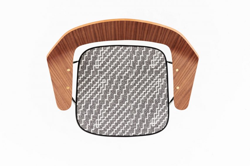 Robin Day 675 chair auction