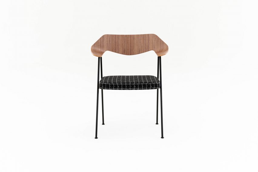 Robin Day 675 chair auction