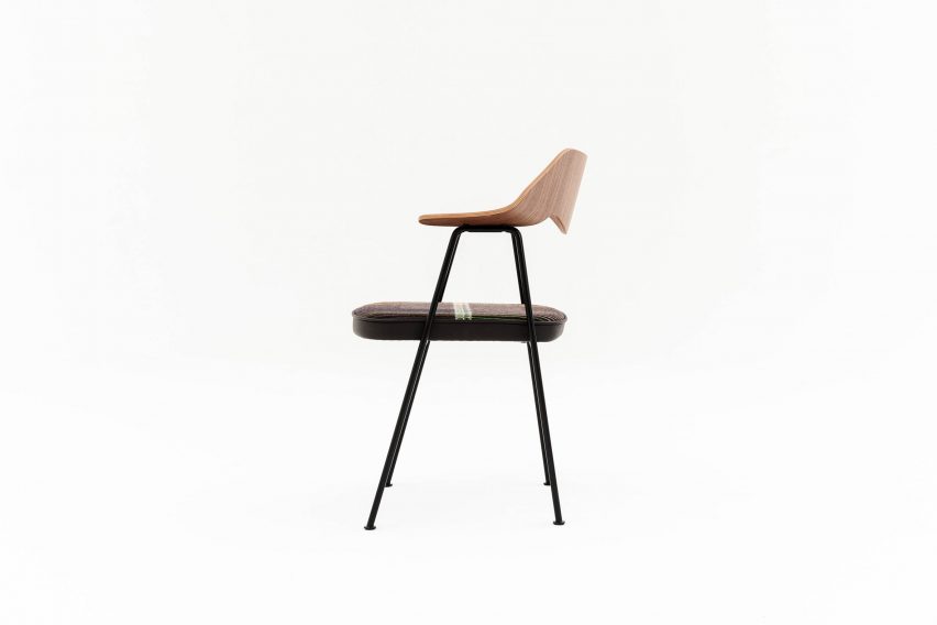 Robin Day 675 chair auction