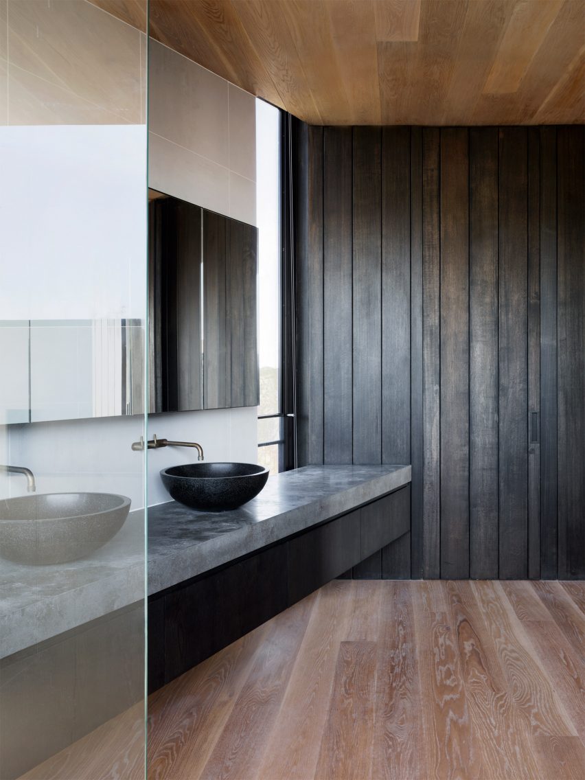 Barwon Heads House designed by Lovell Burton