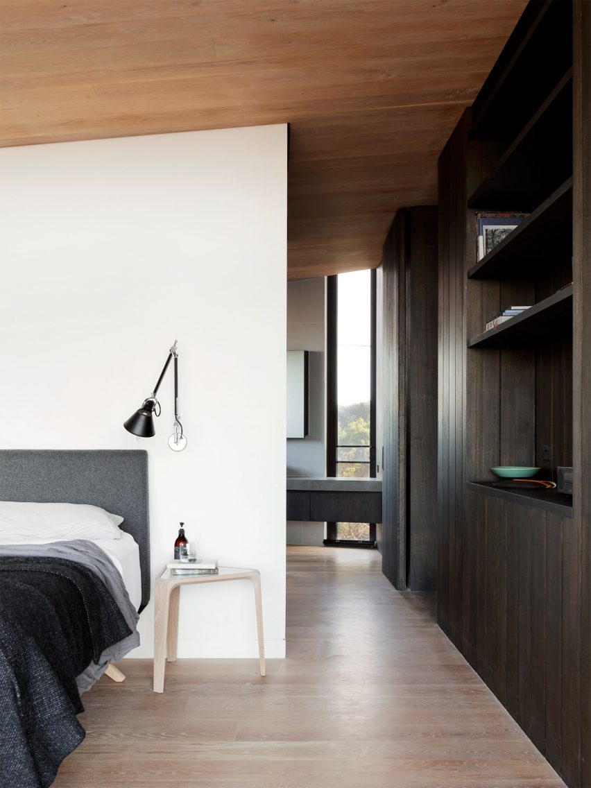Barwon Heads House designed by Lovell Burton