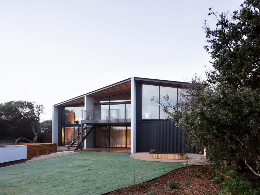 Barwon Heads House designed by Lovell Burton