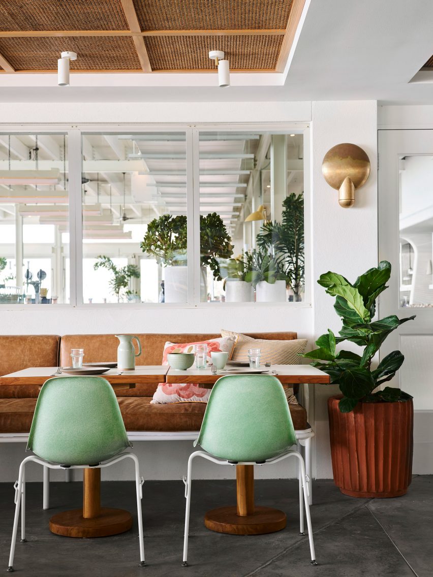 Burleigh Heads Pavilion by Alexander & Co