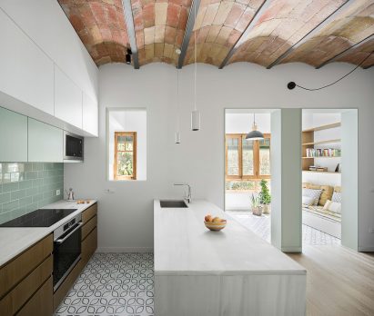 Caldrap Barcelona Apartment by Nook Architects