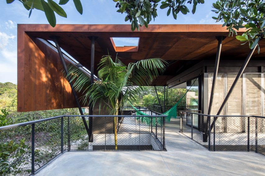 Casa Campinarama by Laurent Troost Architects