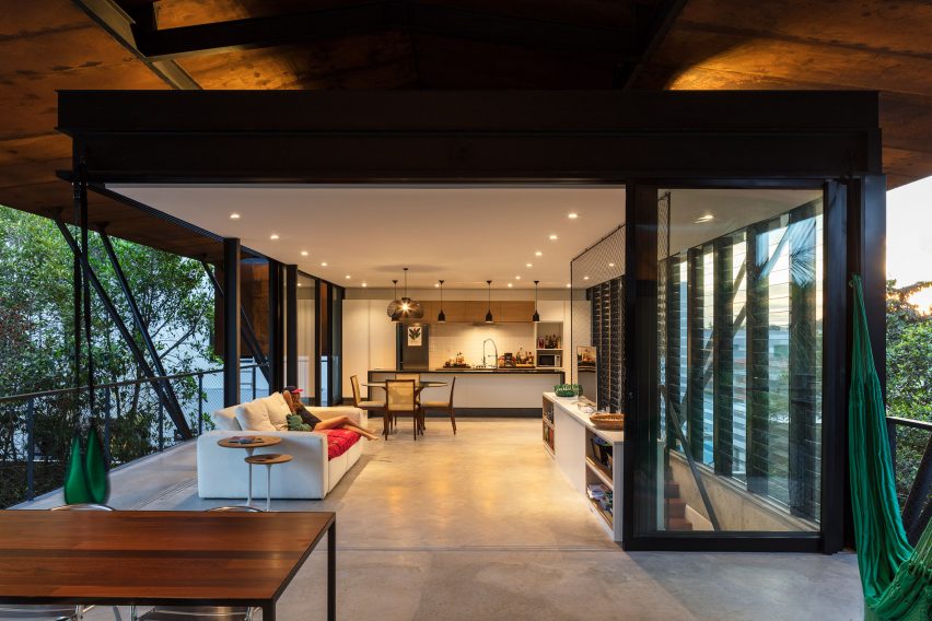 Casa Campinarama by Laurent Troost Architects