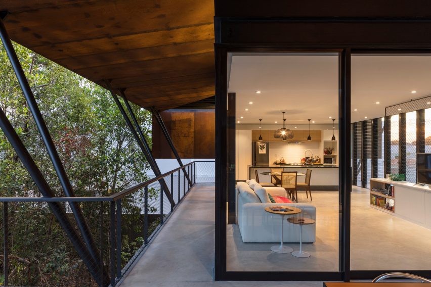 Casa Campinarama by Laurent Troost Architects