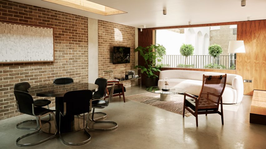 Competition: win an overnight stay at Weymouth Mews in London