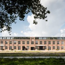 Wenink Holtkamp Architecten turns De Lakfabriek tannery into apartments