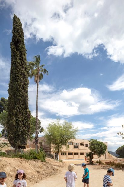El Til-ler Kindergarten School by Eduard Balcells, Ignasi Rius and Daniel Tigges