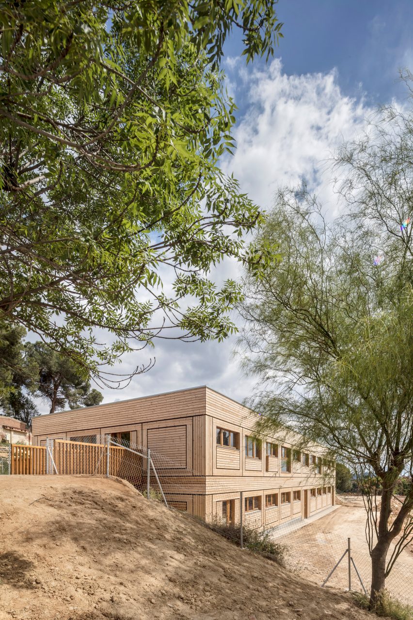 El Til-ler Kindergarten School by Eduard Balcells, Ignasi Rius and Daniel Tigges
