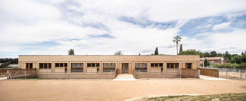 El Til-ler Kindergarten School by Eduard Balcells, Ignasi Rius and Daniel Tigges