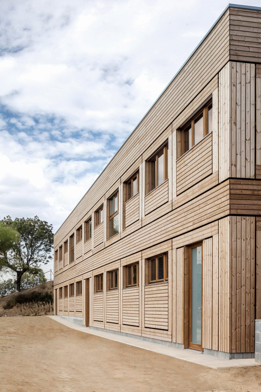 El Til-ler Kindergarten School by Eduard Balcells, Ignasi Rius and Daniel Tigges