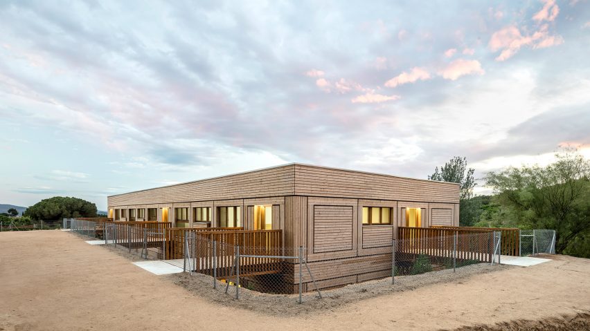 El Til-ler Kindergarten School by Eduard Balcells, Ignasi Rius and Daniel Tigges