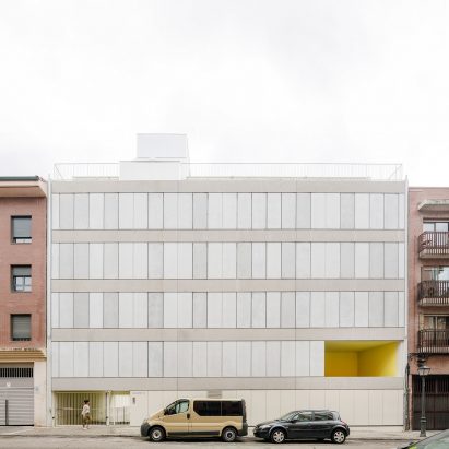 Elcano Housing Block by FRPO