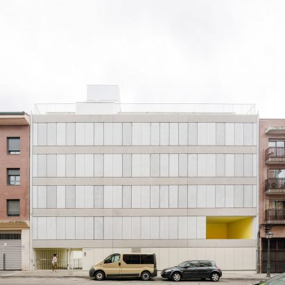 Elcano Housing Block by FRPO