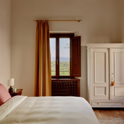 Hesselbrand transforms stables into additional rooms at Tuscany’s Villa Lena