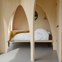 Mobile forest cabin at Het bos roept campsite by The Way We Build