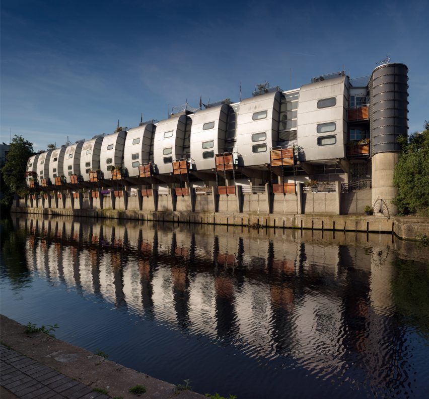 A Sainsbury's shop and a residential complex in London built in the High-tech style by architects Grimshaw have been given listed Grade II-listed status.
