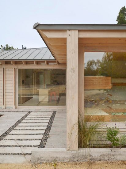 House in El Peumo, Chile by Cristian Izquierdo Hehmann
