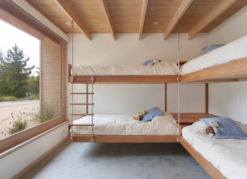 House in El Peumo, Chile by Cristian Izquierdo Hehmann