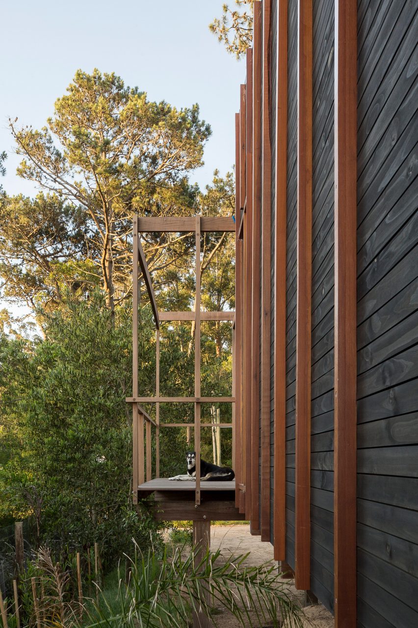 Casa en la Juanita by FRAM Arquitectos and Delfina Riverti