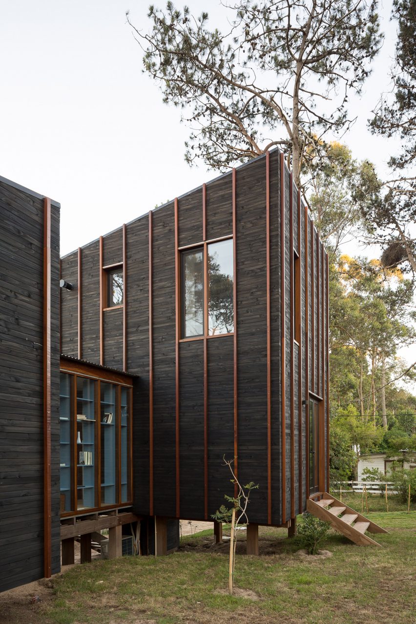 Casa en la Juanita by FRAM Arquitectos and Delfina Riverti