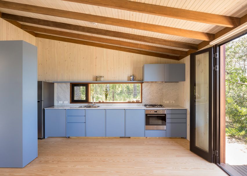 Casa en la Juanita by FRAM Arquitectos and Delfina Riverti