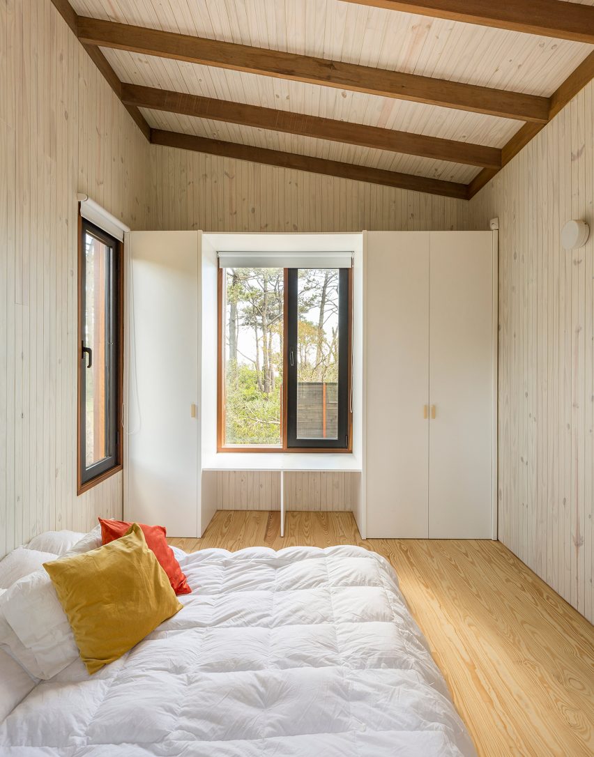 Casa en la Juanita by FRAM Arquitectos and Delfina Riverti