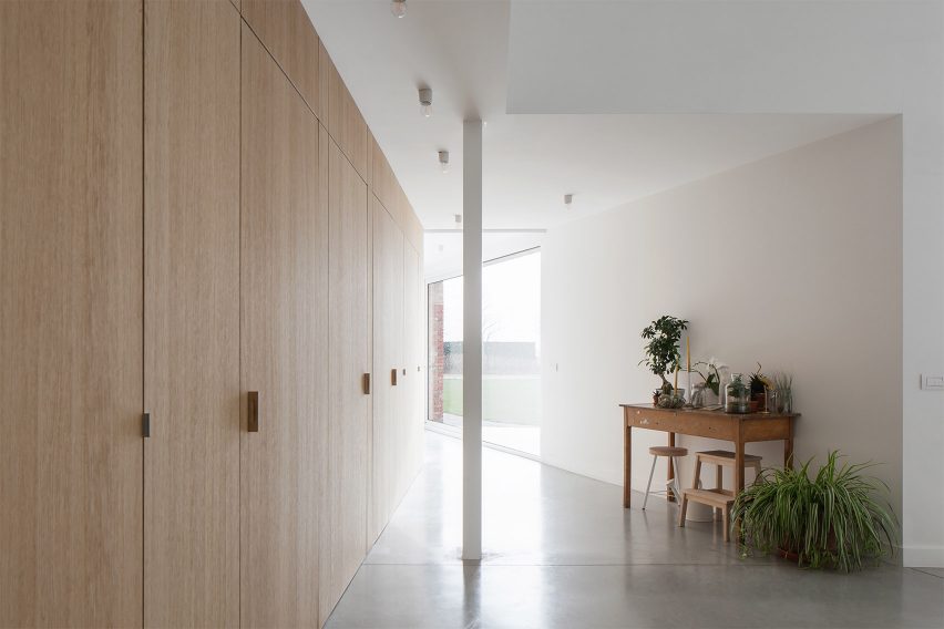 House TL by WE-S WES Architecten