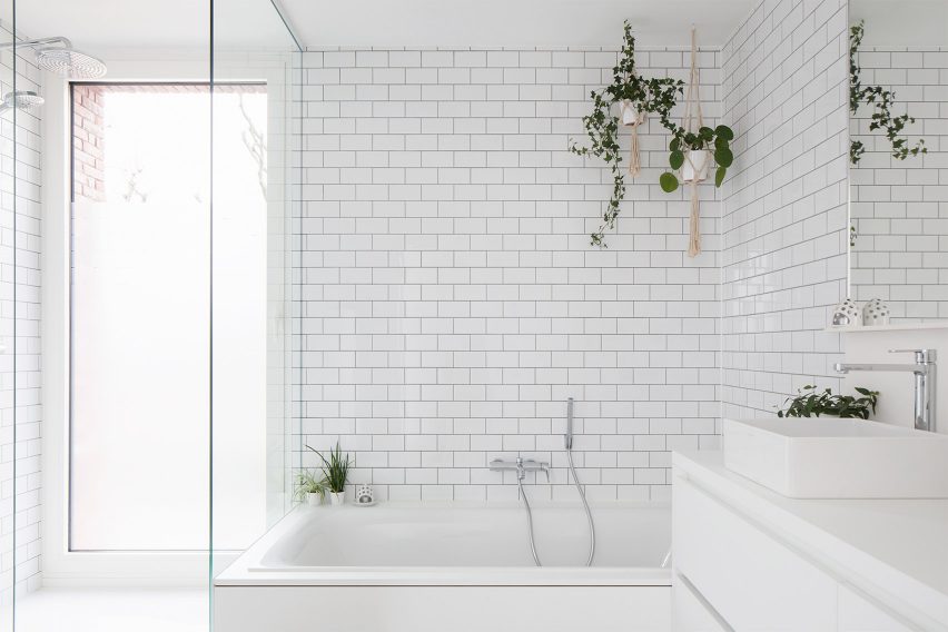 House TL by WE-S WES Architecten