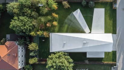 10 houses photographed from above – birds-eye views