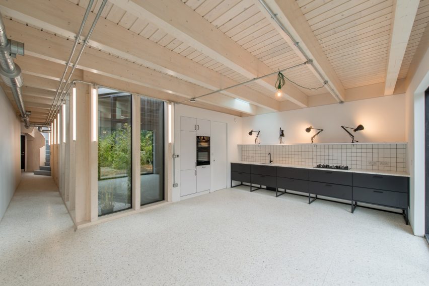 Infill house by Studio BAM!