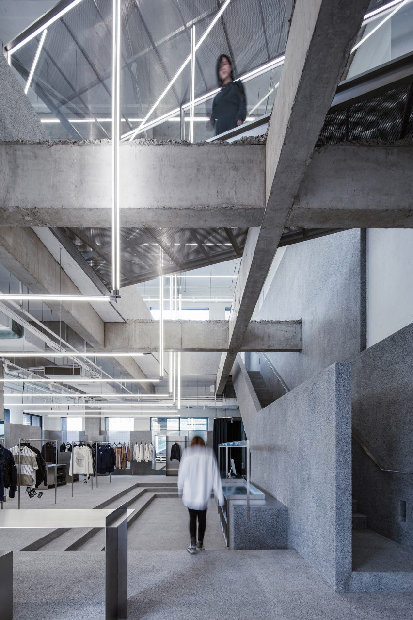 JHW store by Atelier Tao+C