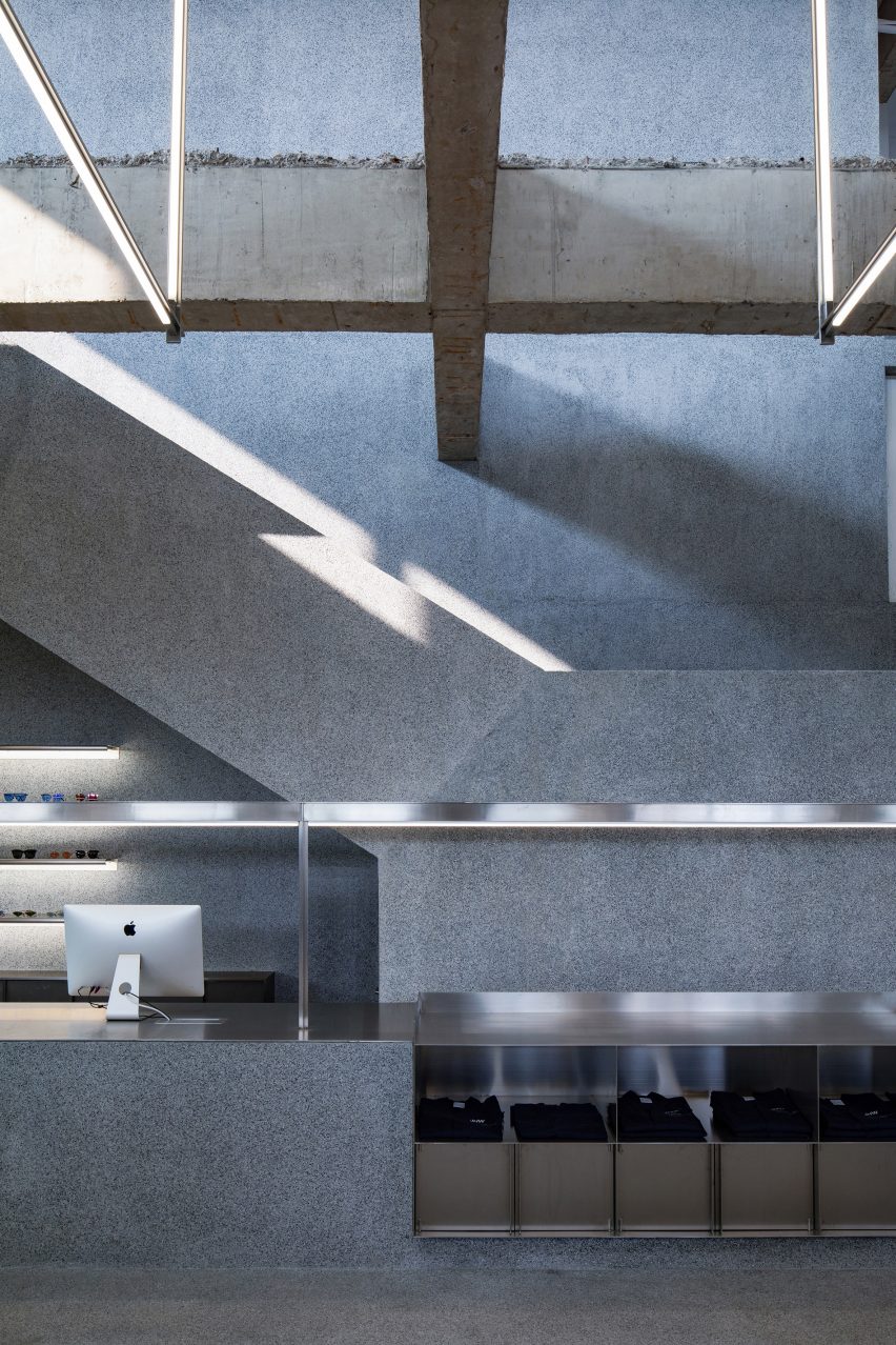JHW store by Atelier Tao+C