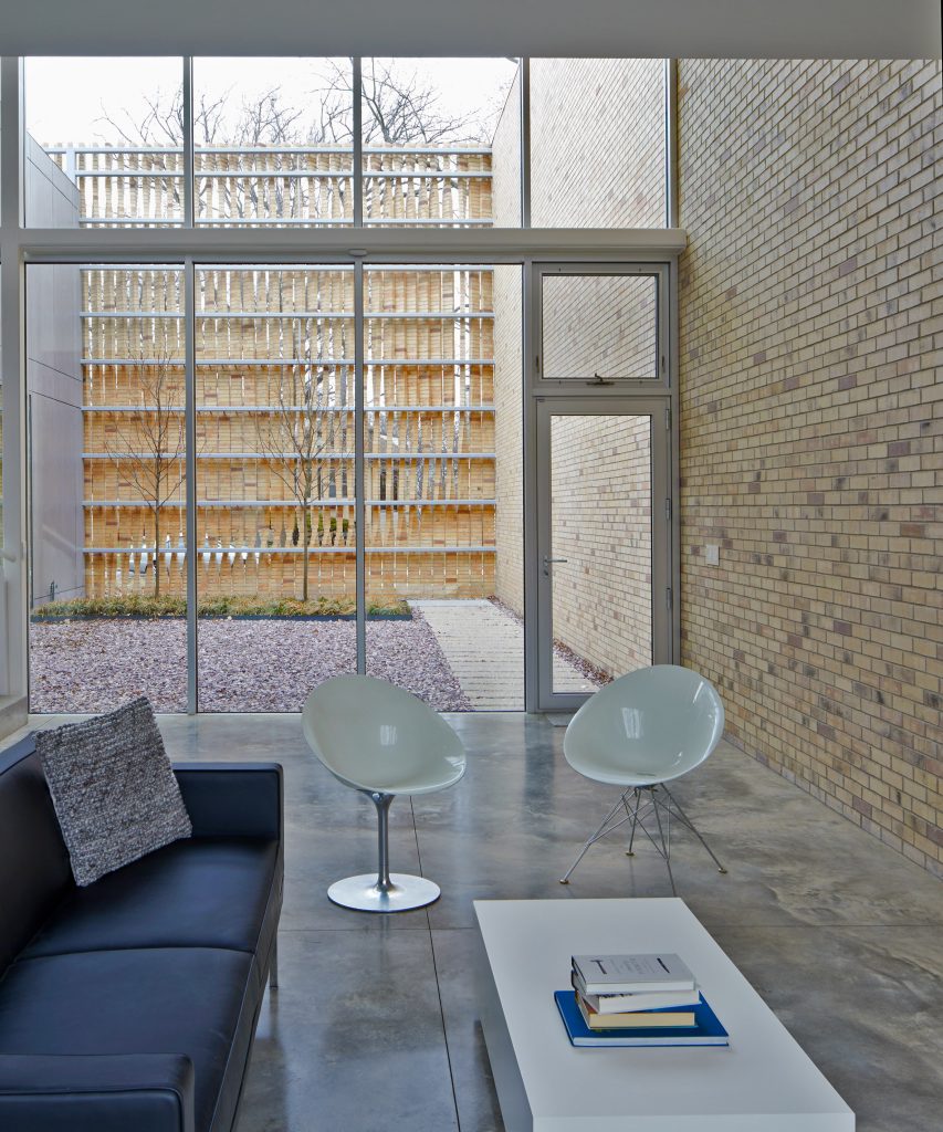 Lipton Thayer Brick House in Chicago, Illinois by Brooks Scarpa