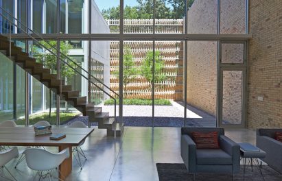 Lipton Thayer Brick House in Chicago, Illinois by Brooks Scarpa