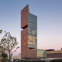 SOM completes Manhattan Loft Gardens tower
