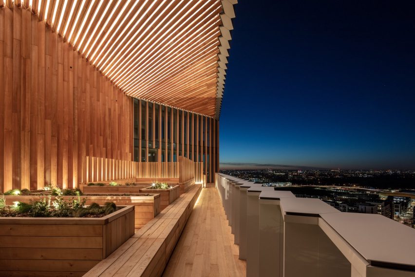 SOM completes Manhattan Loft Gardens tower