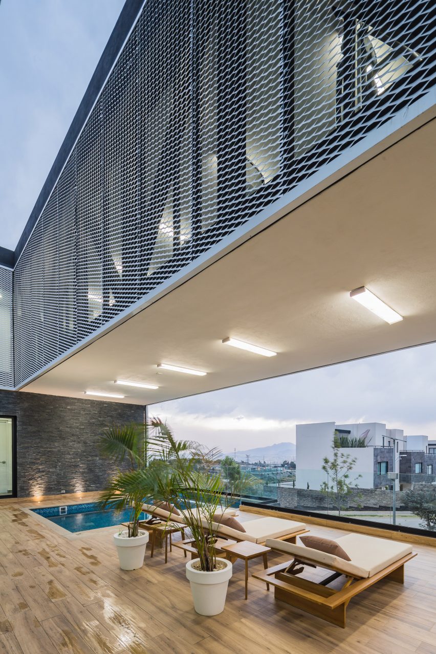 Moncayo Club House in Mexico City by Iconico Studio
