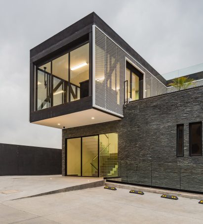 Moncayo Club House in Mexico City by Iconico Studio