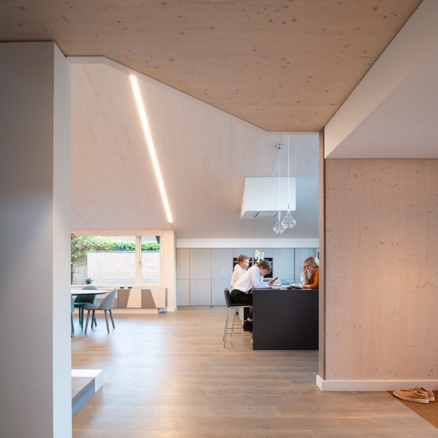 Push-Pull House by Cullinan Studio