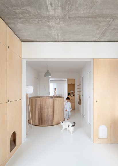Sacha apartment by SABO Project