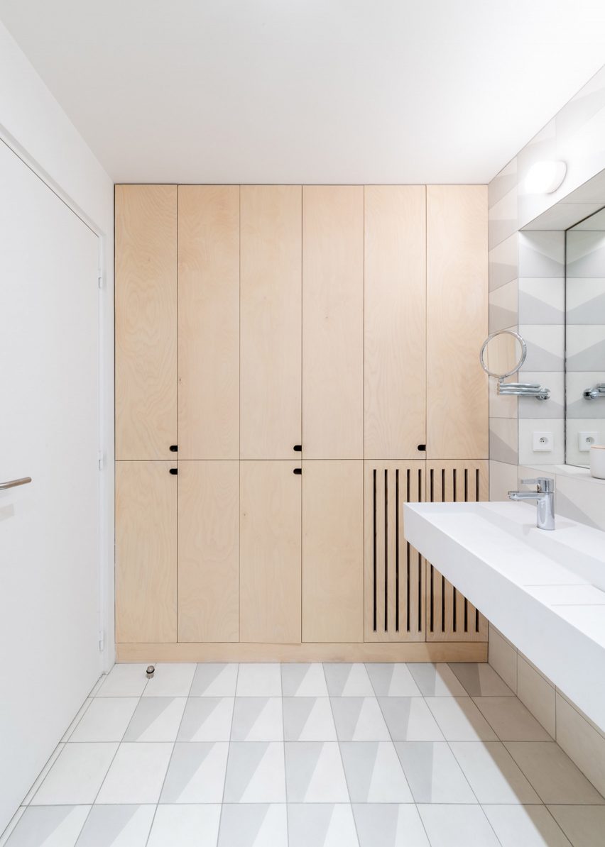 Sacha apartment by SABO Project