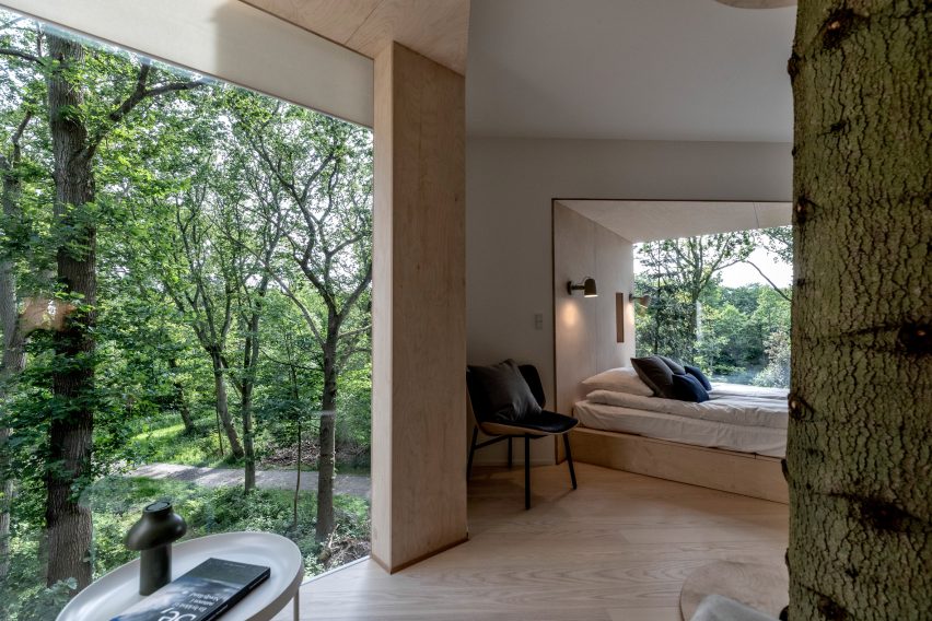 Treetop hotel cabin for Løvtag by Sigurd Larsen