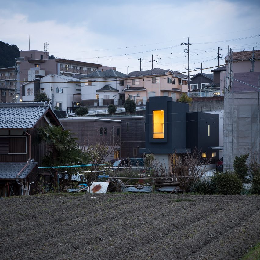 Slender House by FORM/Kouichi Kimura