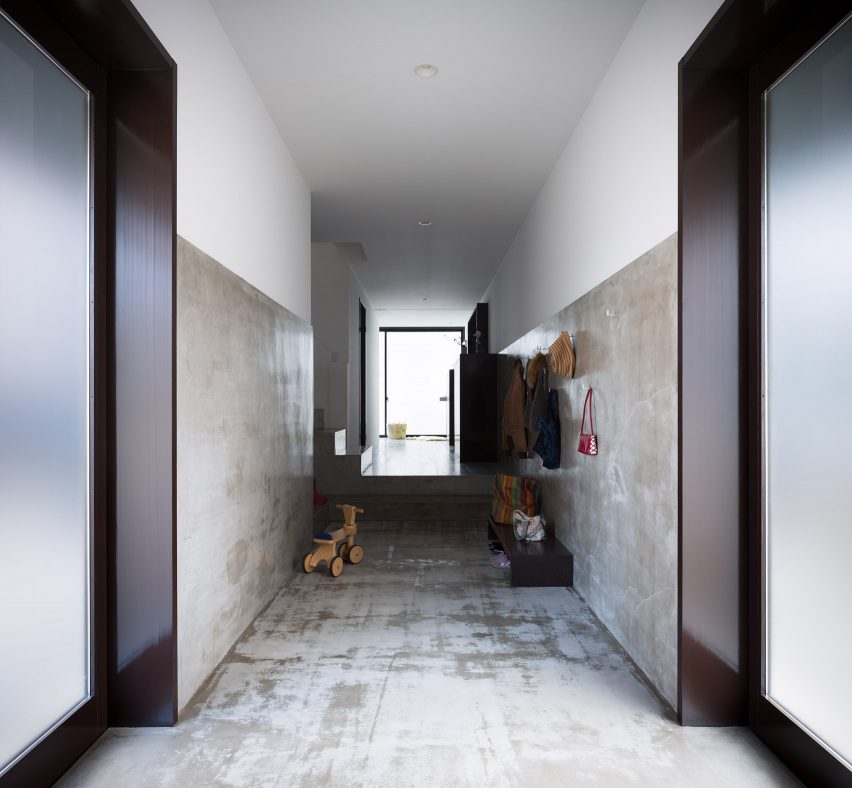 Slender House by FORM/Kouichi Kimura