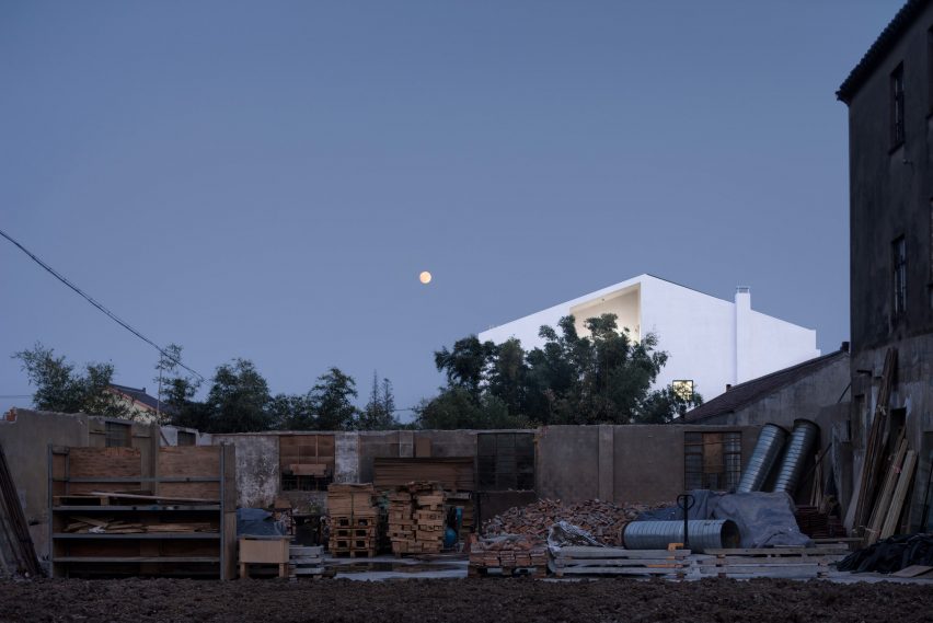 Song House by AZL Architects