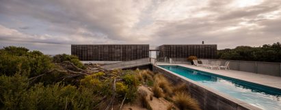 St Andrews Beach Villa by Woods Bagot